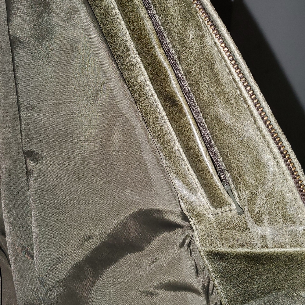 Leather jacket - Picture 3 of 15